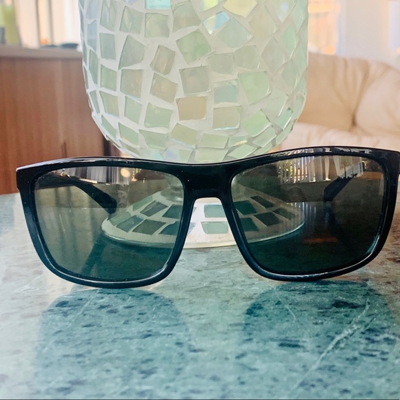 Kenneth Cole Reaction Other - Kenneth Cole Reaction Shades
